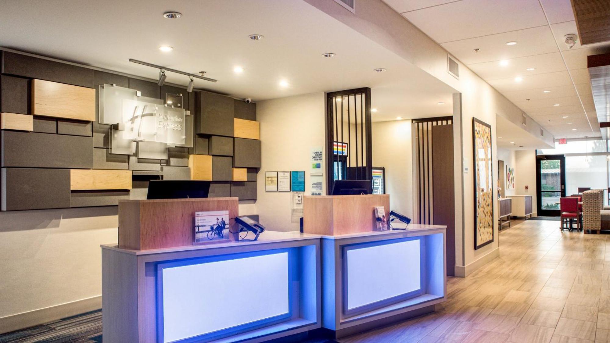 Holiday Inn Express & Suites Racine By Ihg Экстерьер фото