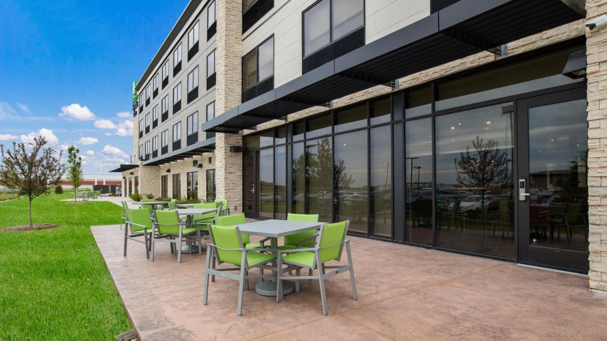 Holiday Inn Express & Suites Racine By Ihg Экстерьер фото