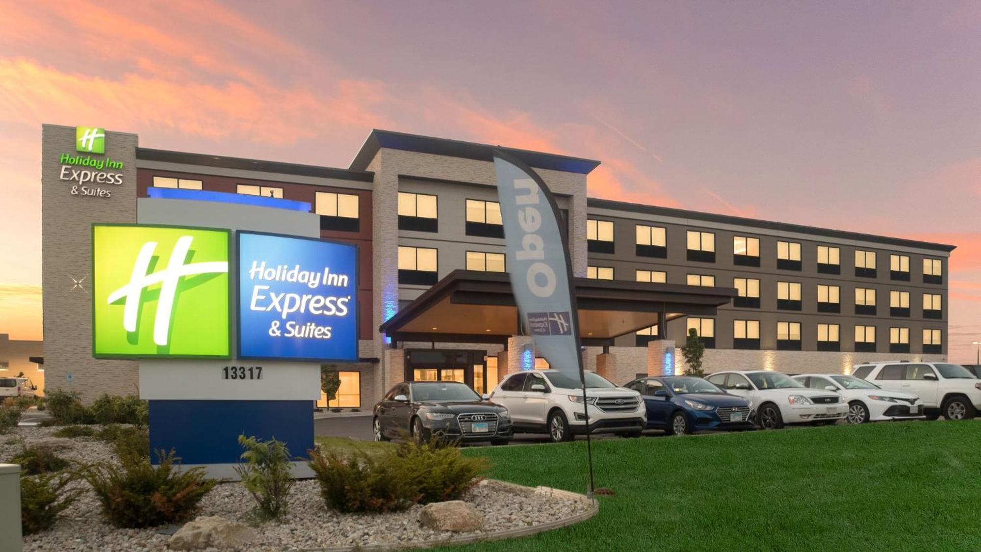 Holiday Inn Express & Suites Racine By Ihg Экстерьер фото